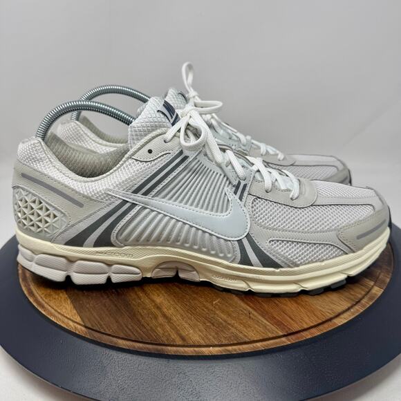 Size 15 Nike Air Zoom Vomero 5 Men's Platinum Tint/Photon Dust HF0731-007 - Picture 1 of 10